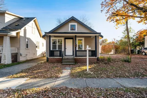 445 W Bennett, Ferndale, MI 48220