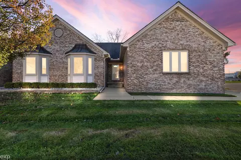13750 Treeland, Shelby Township, MI 48315