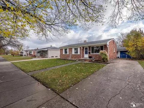 224 Theodore, Monroe, MI 48162