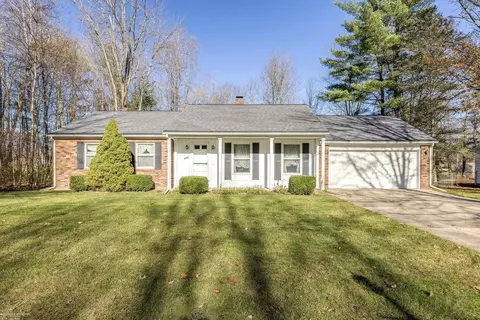4020 Devonshire Rd, Fort Gratiot, MI 48059
