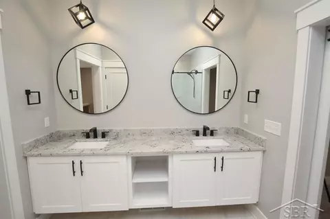 Bath - 3603 E Douglas, Midland, MI 48642 photo 3 of 10