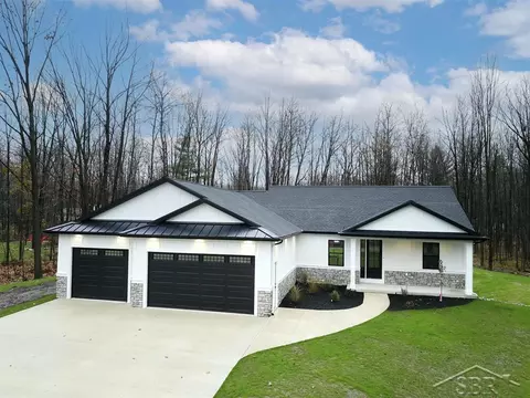 Exterior - 3603 E Douglas, Midland, MI 48642 photo 2 of 9