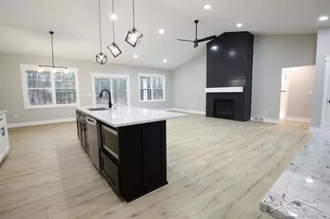 Kitchen - 3603 E Douglas, Midland, MI 48642 photo 3 of 6