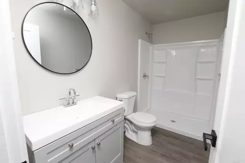 Bath - 3603 E Douglas, Midland, MI 48642 photo 9 of 10