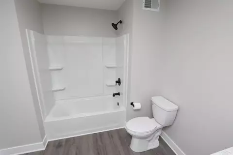 Bath - 3555 E Douglas, Midland, MI 48642 photo 8 of 9