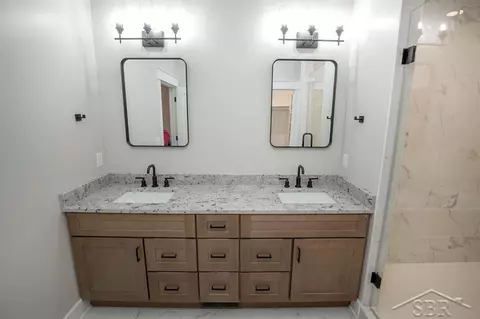 Bath - 3555 E Douglas, Midland, MI 48642 photo 3 of 9