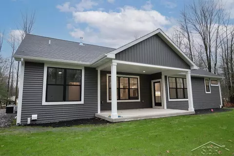 Exterior - 3555 E Douglas, Midland, MI 48642 photo 8 of 10