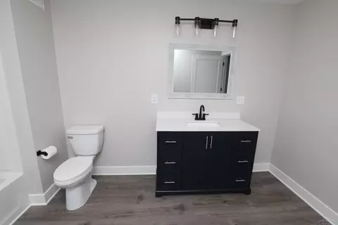 Bath - 3555 E Douglas, Midland, MI 48642 photo 9 of 9