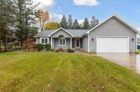 4780 Raymond, Midland, MI 48642