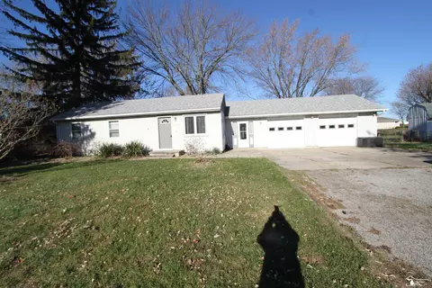 3826 Blohm, Monroe, MI 48161