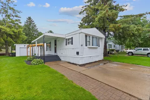 63 Mirabeau, Rochester Hills, MI 48307