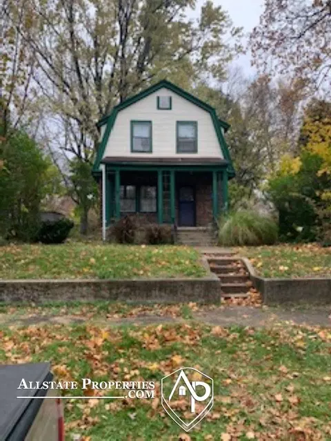 2000 Joliet, Flint, MI 48504