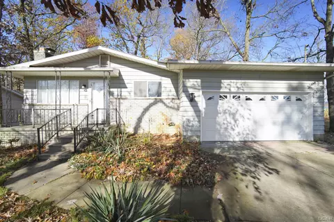 112 Nottingham, Brooklyn, MI 49230