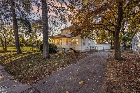 24529 Grove, Eastpointe, MI 48021