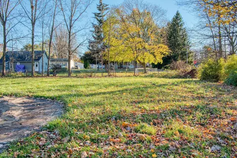 119 Pine, Corunna, MI 48817 photo 5