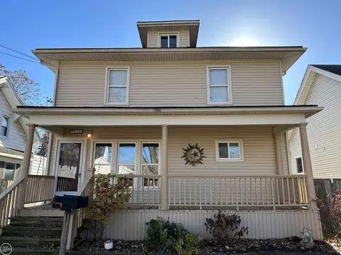 41 Moser, Mount Clemens, MI 48043