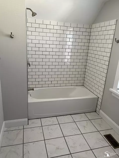 144 Arbor, Monroe, MI 48162 photo 18