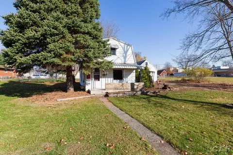 409 E Kilbuck, Tecumseh, MI 49286 photo 2