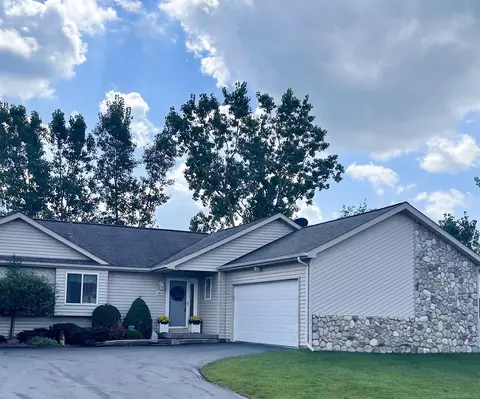 10210 Hawthorne Rdg #4, Goodrich, MI 48438