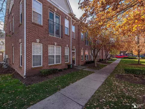 906 Osgood, Monroe, MI 48161