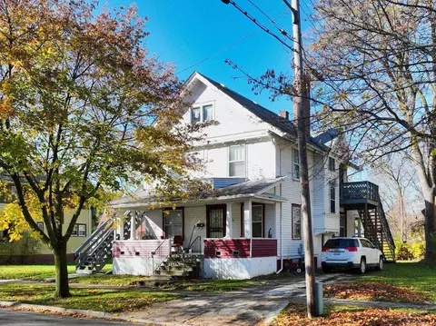 915 S Warren, Saginaw, MI 48601