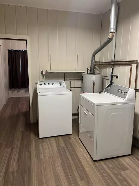 728 Coutant, Flushing, MI 48433 photo 17