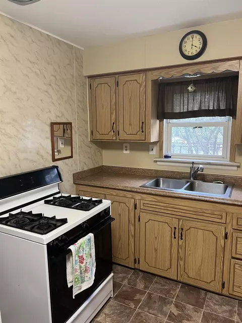728 Coutant, Flushing, MI 48433 photo 14