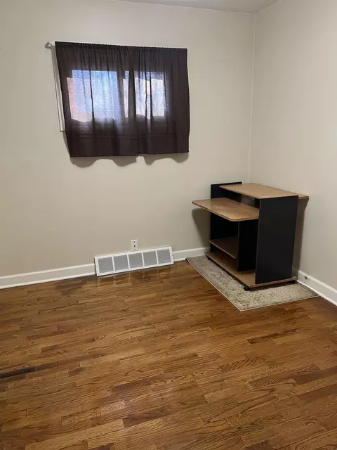 728 Coutant, Flushing, MI 48433 photo 11
