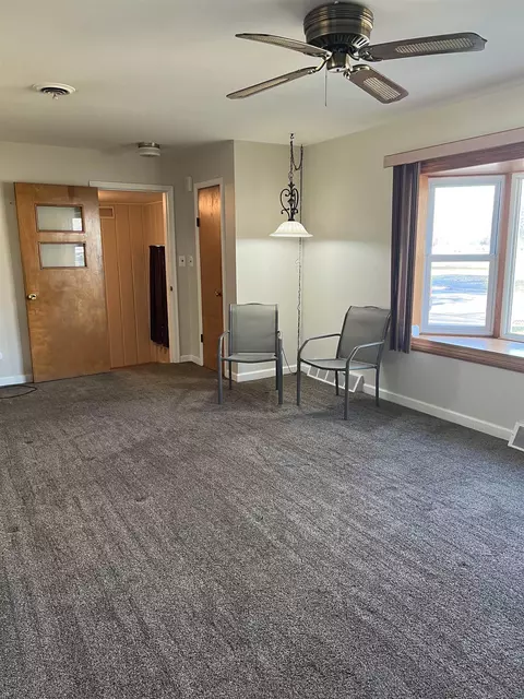 728 Coutant, Flushing, MI 48433 photo 4