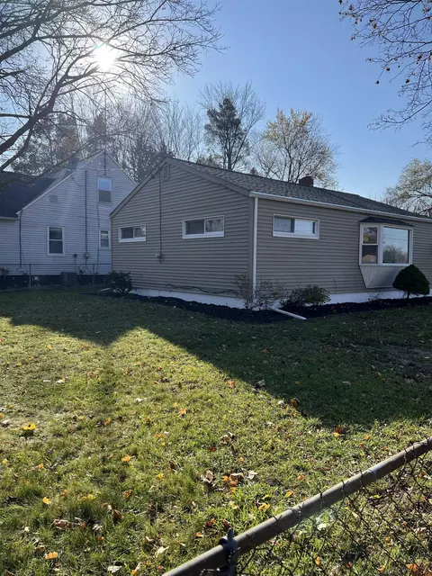 728 Coutant, Flushing, MI 48433 photo 2