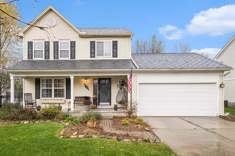 735 2nd St, Fenton, MI 48430