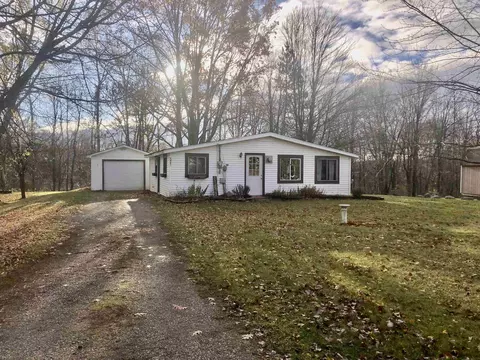 6663 Bear, Lake, MI 48632