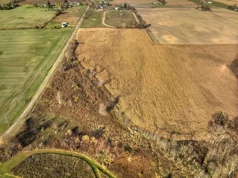 6000 Bailey, Adrian, MI 49221 photo 9