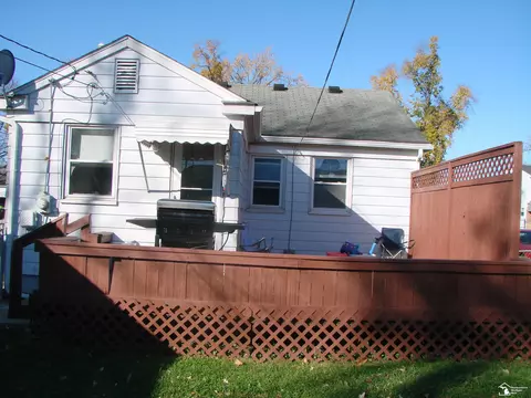 310 Bentley, Monroe, MI 48162 photo 19