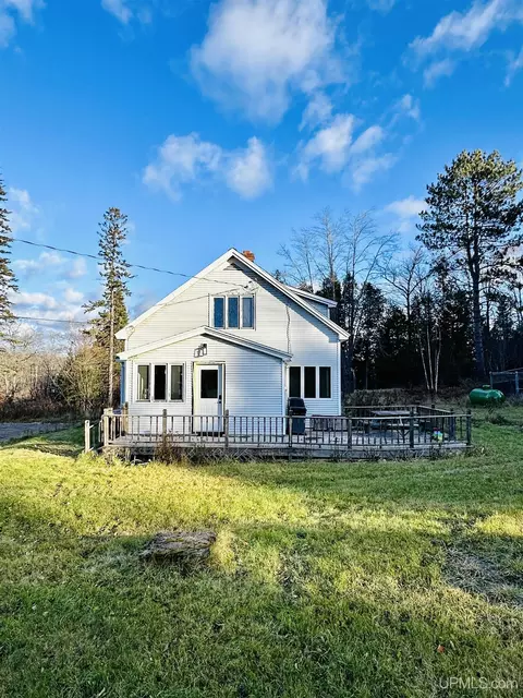 14 Co Rd Gma, Ishpeming, MI 49849