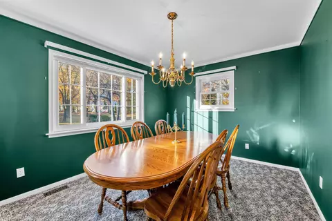 2079 Hampton Rd, Grosse Pointe Woods, MI 48236 photo 18
