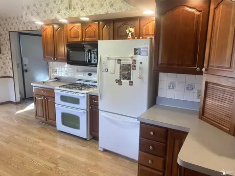 7252 Maplewood, Temperance, MI 48182 photo 14