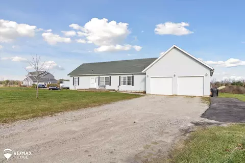 1225 E Hurd, Clio, MI 48420 photo 4