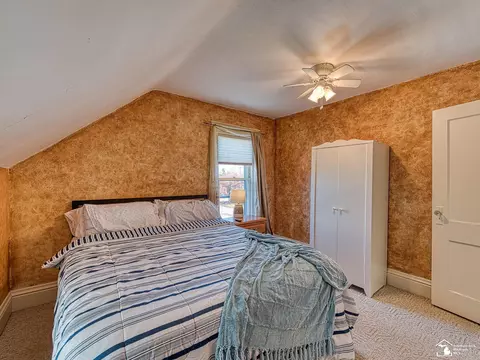 224 E Grv, Monroe, MI 48162 photo 18