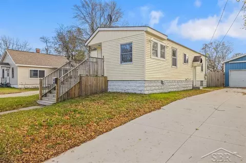 810 Haley, Midland, MI 48640