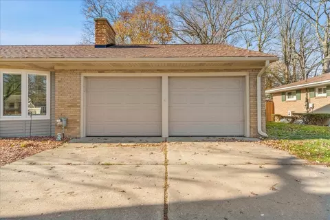 1205 Krust, Owosso, MI 48867 photo 3