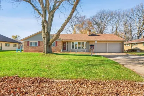 1205 Krust, Owosso, MI 48867