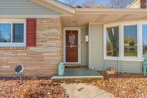 1205 Krust, Owosso, MI 48867 photo 4
