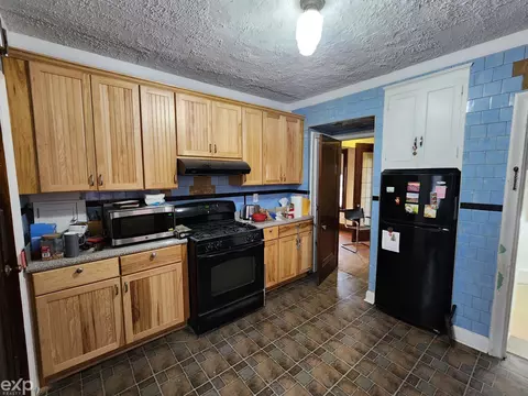 4957 Hillcrest, Grosse Pointe, MI 48236 photo 13
