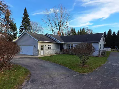4379 W Water, Port Huron, MI 48060
