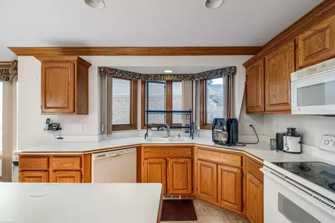 16366 Ausable, Macomb, MI 48042 photo 13