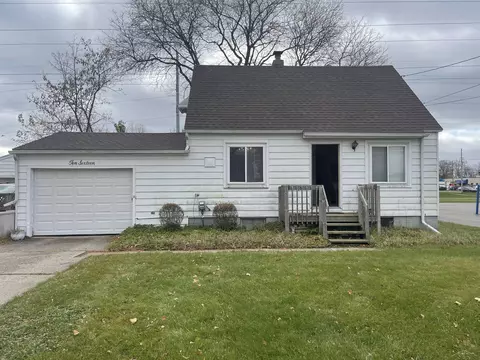 1016 Dennis, Lansing, MI 48911