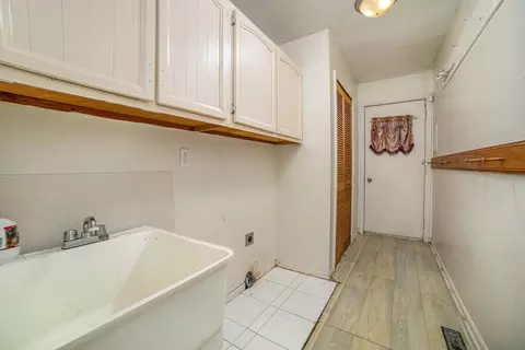 2016 Crestbrook, Flint, MI 48507 photo 18