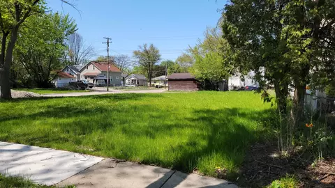 507 Hayes, Hazel Park, MI 48030