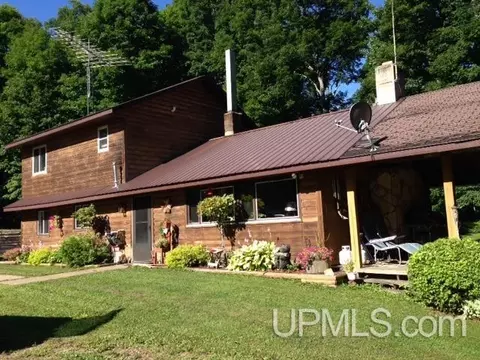 653 Us Forest Service Road 3110, Iron River, MI 49935